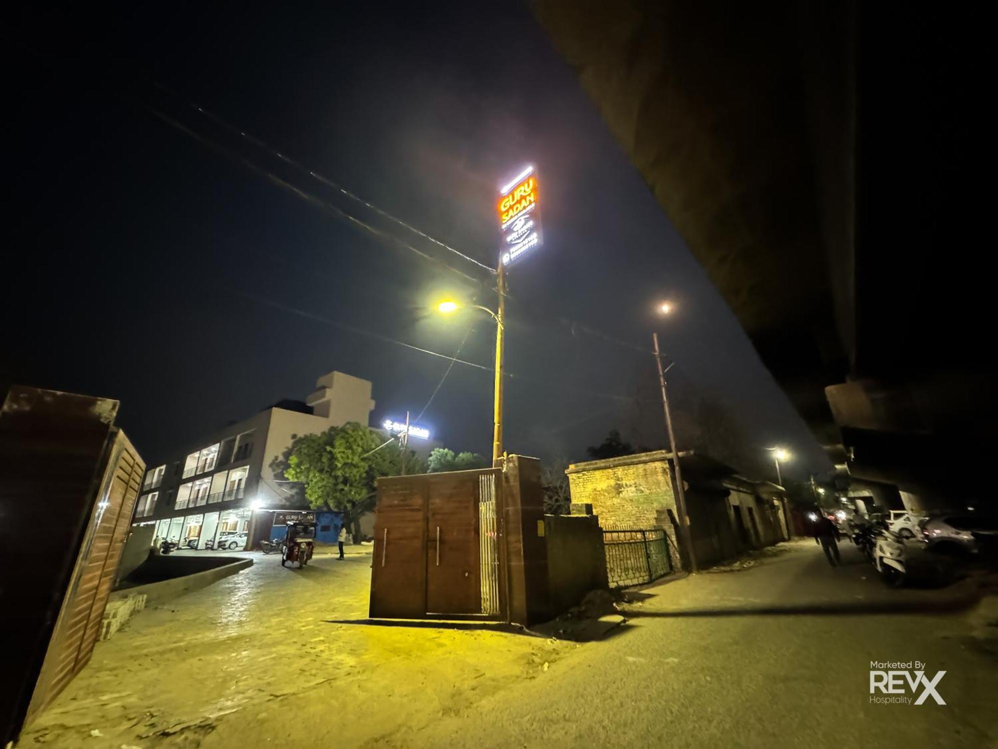 Guru Sadan A Luxe Stay Ayodhya Exterior photo